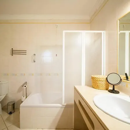 Albufeira-sea View/pool Casa Sara Linnea 1bedroom Албуфейра